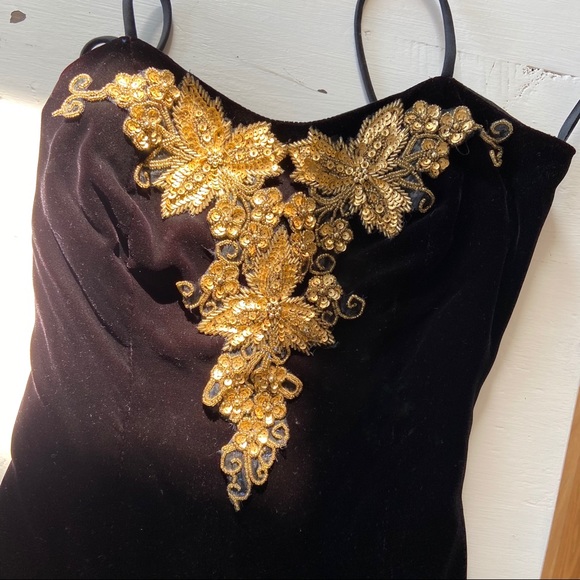 Vintage Black Velvet Wiggle Dress - Picture 4 of 9